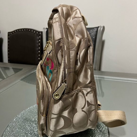 Coach Auth Signature Poppy Daisy Applique Backpack Khaki Pink Gold Blue - Picture 2 of 4